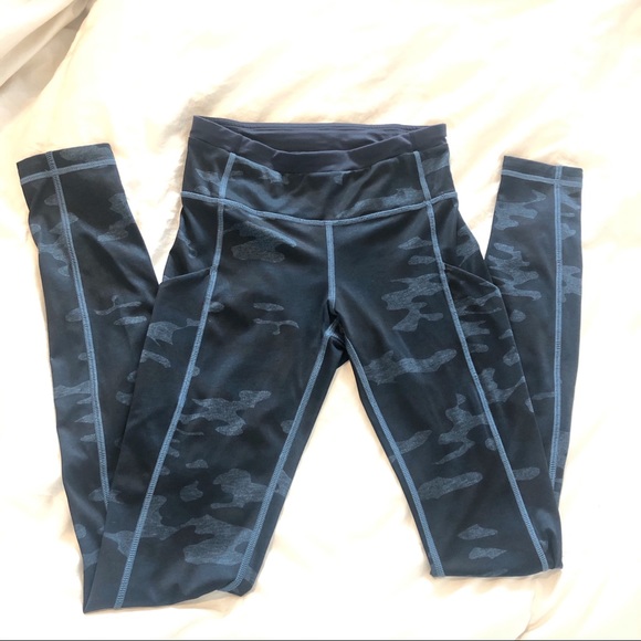 lululemon athletica Pants - Lululemon Speed Tight II Oil Slick Camo Blue 2 EUC